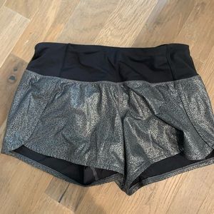 Grey patterned speed up lululemon shorts